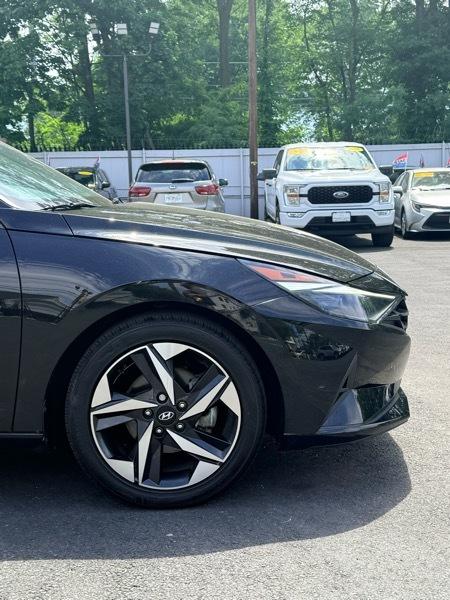 2023 Hyundai Elantra SEL gallery detail 4