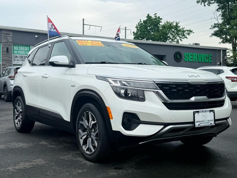 2023 Kia Seltos EX image 3