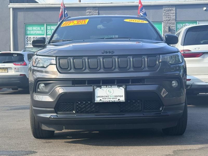 2022 Jeep Compass Latitude 4WD image 2