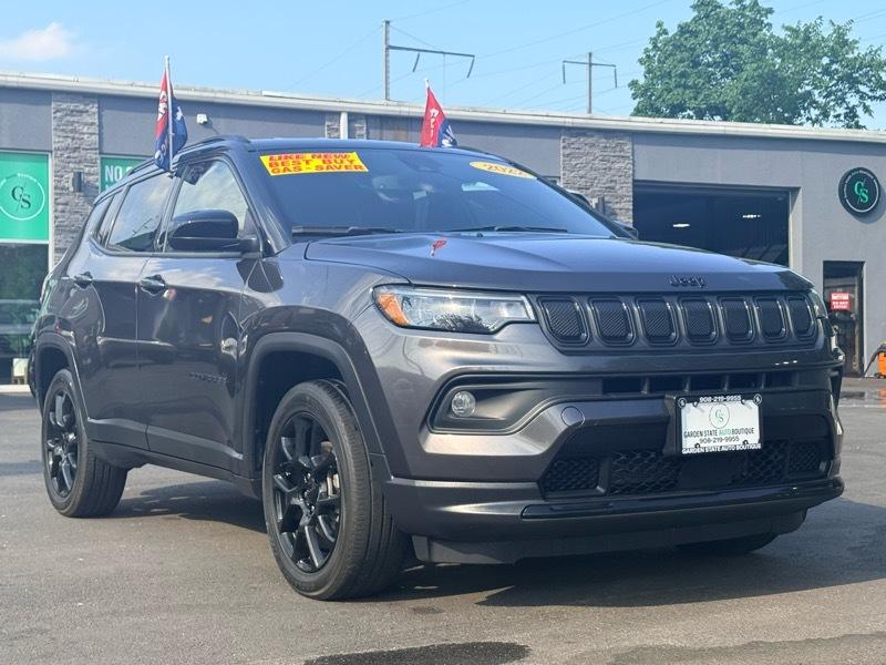 2022 Jeep Compass Latitude 4WD image 3
