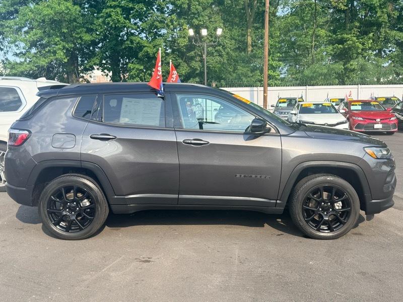 2022 Jeep Compass Latitude 4WD gallery detail 5