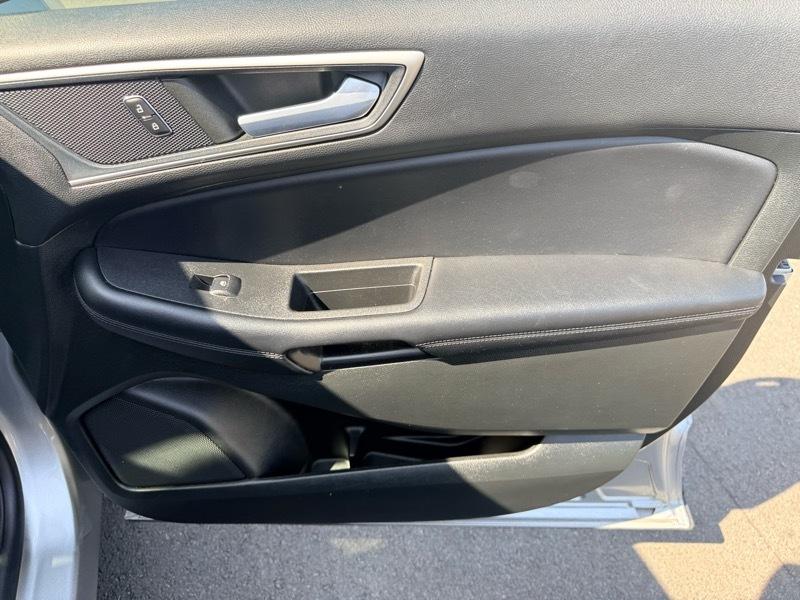 2023 Ford Edge SEL - Imagen 15