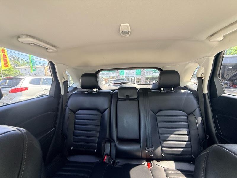 2023 Ford Edge SEL - Imagen 27