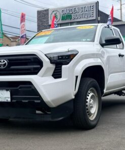 2024 Toyota Tacoma SR5 Xtracab 2WD