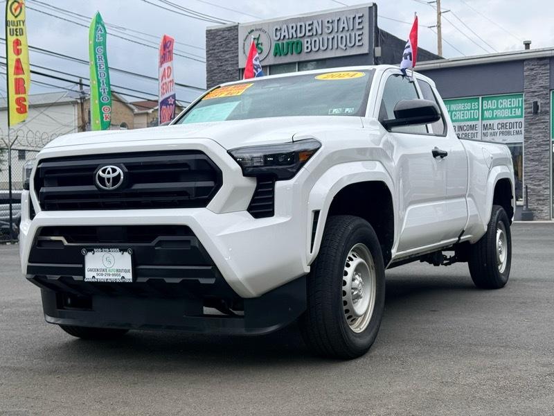 2024 Toyota Tacoma SR5 Xtracab 2WD