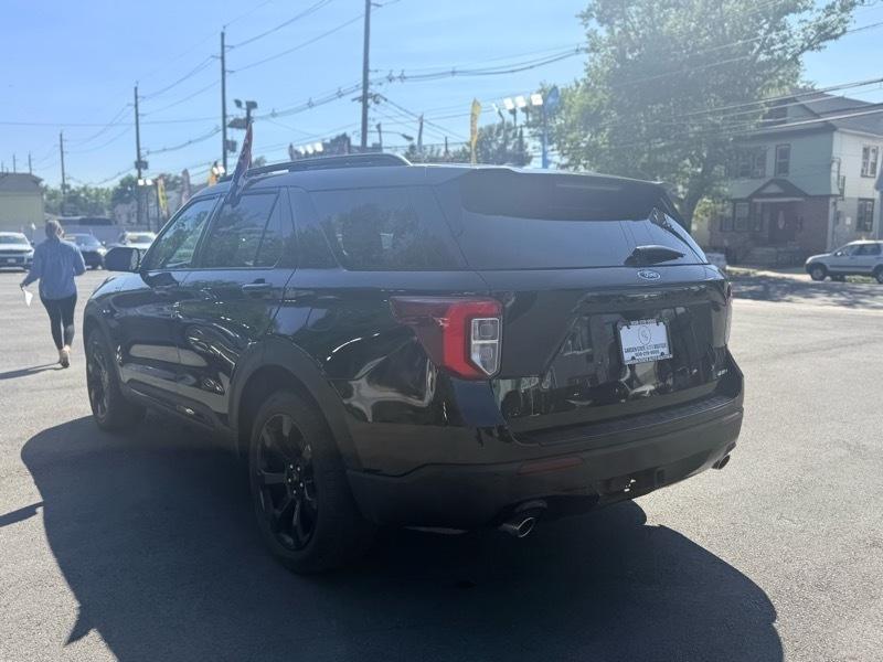 2022 Ford Explorer ST-Line AWD - Imagen 9