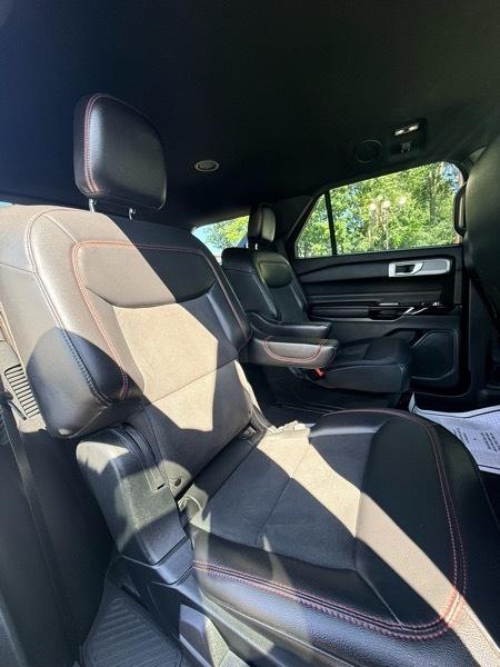 2022 Ford Explorer ST-Line AWD - Imagen 17