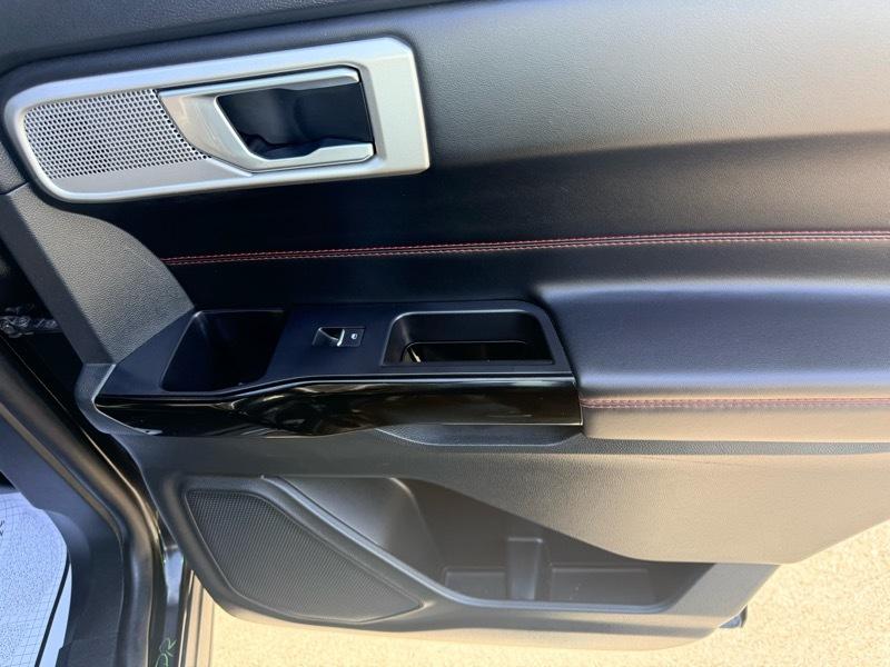 2022 Ford Explorer ST-Line AWD - Imagen 18