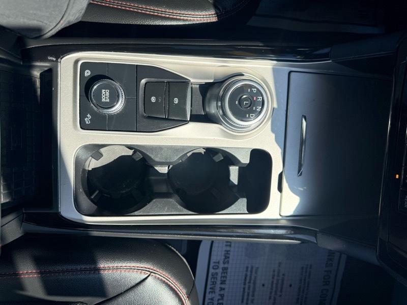 2022 Ford Explorer ST-Line AWD - Imagen 25
