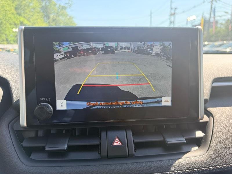 2024 Toyota RAV4 LE AWD - Imagen 21