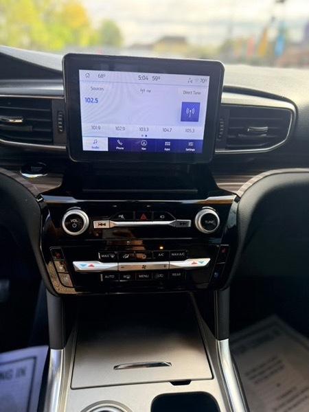 2022 Ford Explorer Limited - Imagen 16