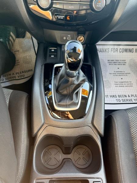 2019 Nissan Rogue Sport SL AWD - Imagen 24