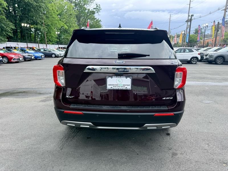 2023 Ford Explorer XLT AWD gallery detail 5