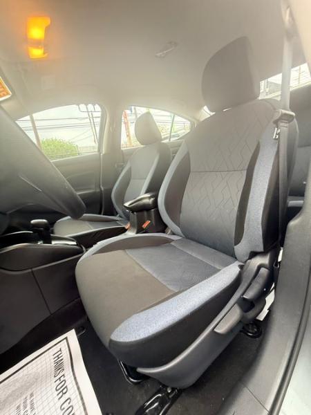 2025 Nissan Versa SV - Image 9