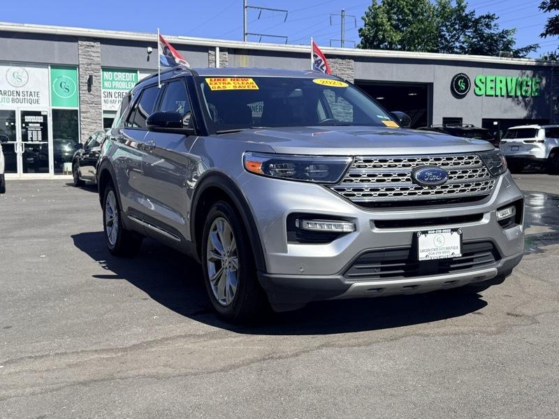 2023 Ford Explorer Limited AWD - Image 4