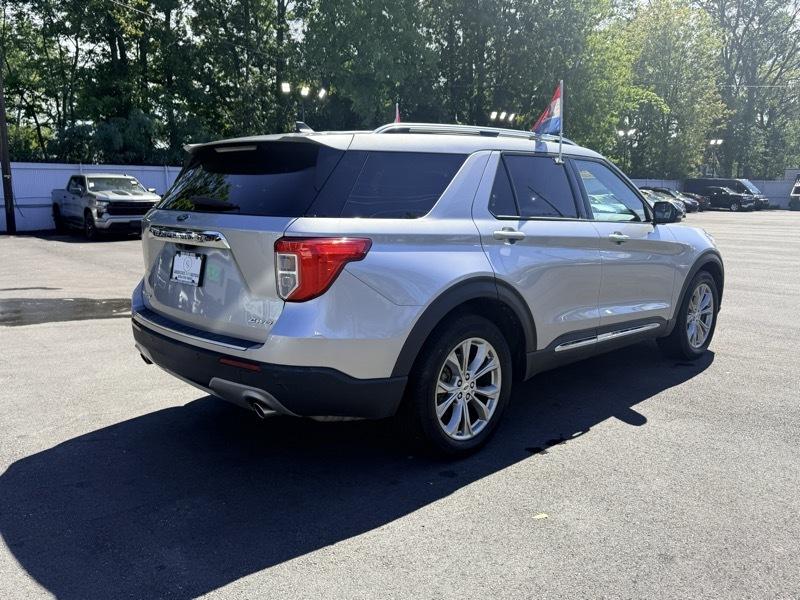 2023 Ford Explorer Limited AWD - Image 6