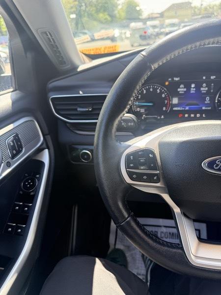 2023 Ford Explorer Limited AWD - Image 21
