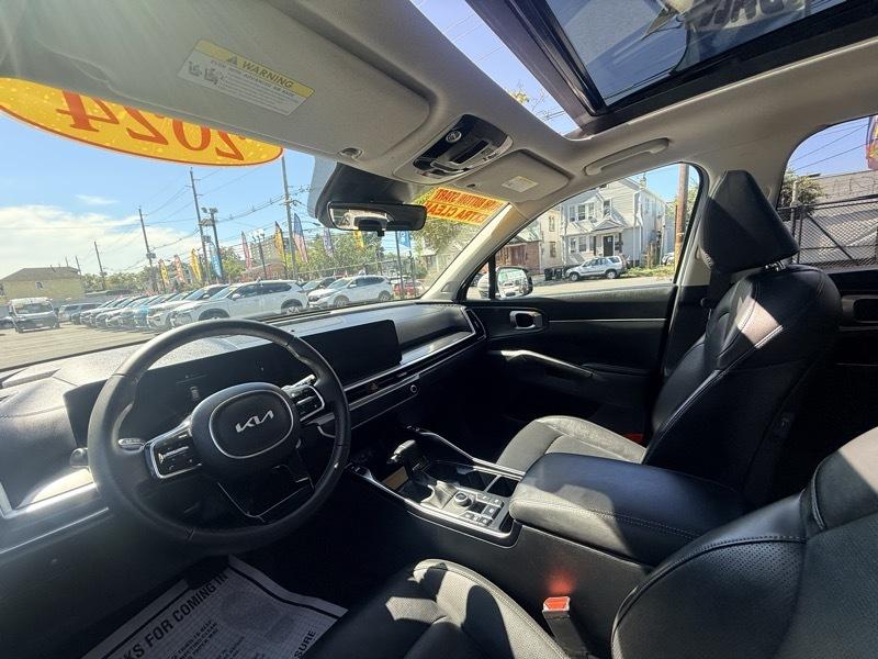 2024 Kia Sorento S AWD - Image 11