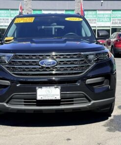 Alternative view of 2023 Ford Explorer XLT AWD