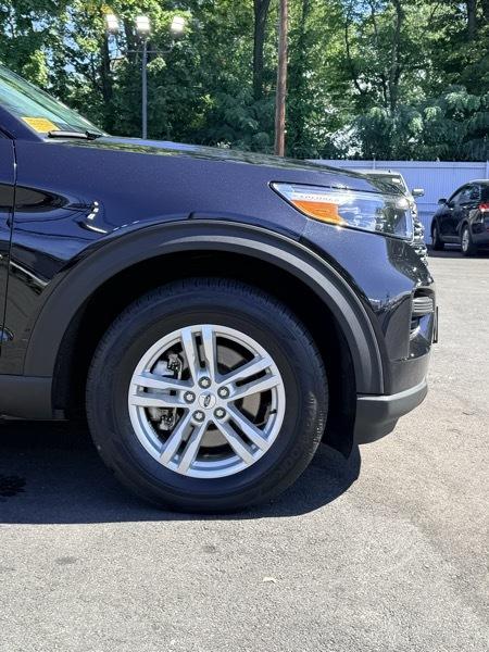 2023 Ford Explorer XLT AWD - Image 4