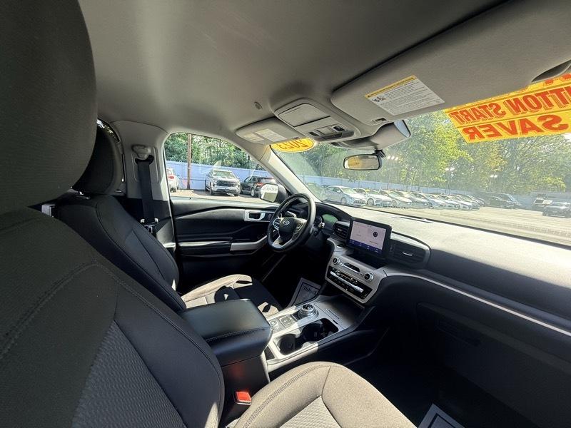 2023 Ford Explorer XLT AWD - Image 15