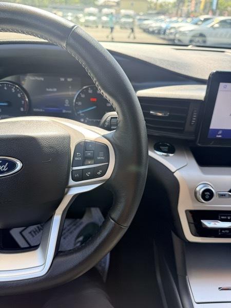 2023 Ford Explorer XLT AWD - Image 21