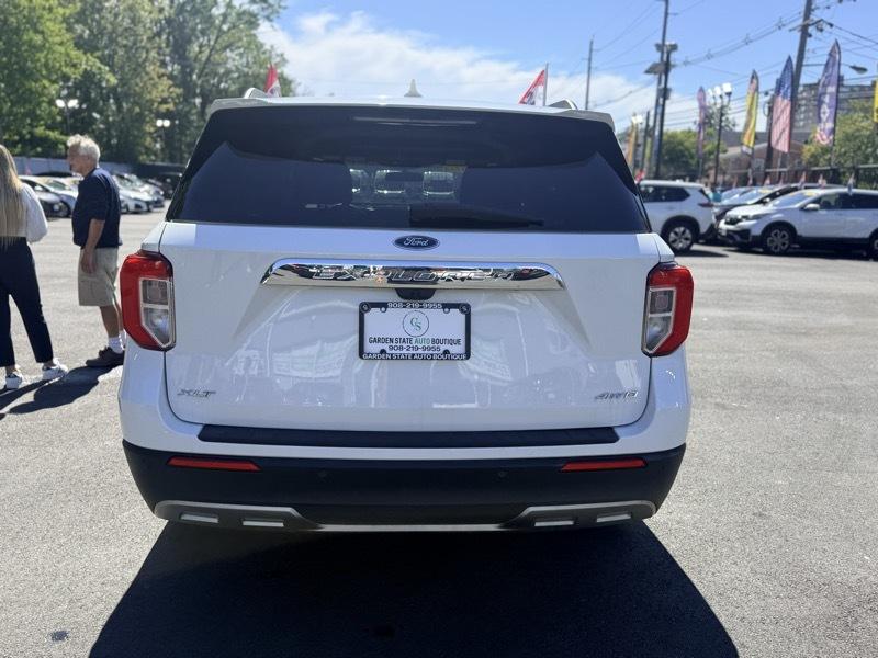 2023 Ford Explorer XLT AWD - Image 7