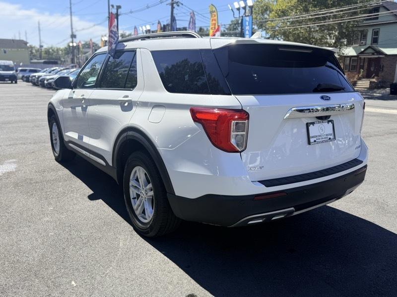 2023 Ford Explorer XLT AWD - Image 8