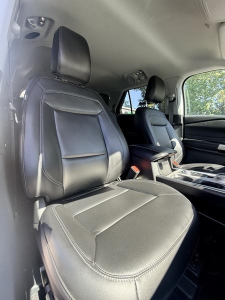 2023 Ford Explorer XLT AWD - Image 14