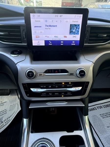 2023 Ford Explorer XLT AWD - Image 23
