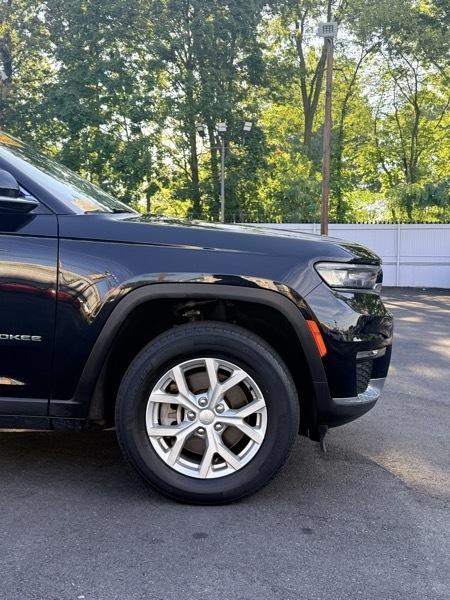 2023 Jeep Grand Cherokee L Limited 4WD - Image 4