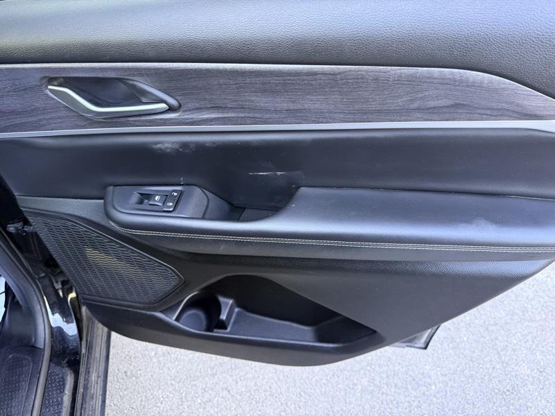 2023 Jeep Grand Cherokee L Limited 4WD - Image 19
