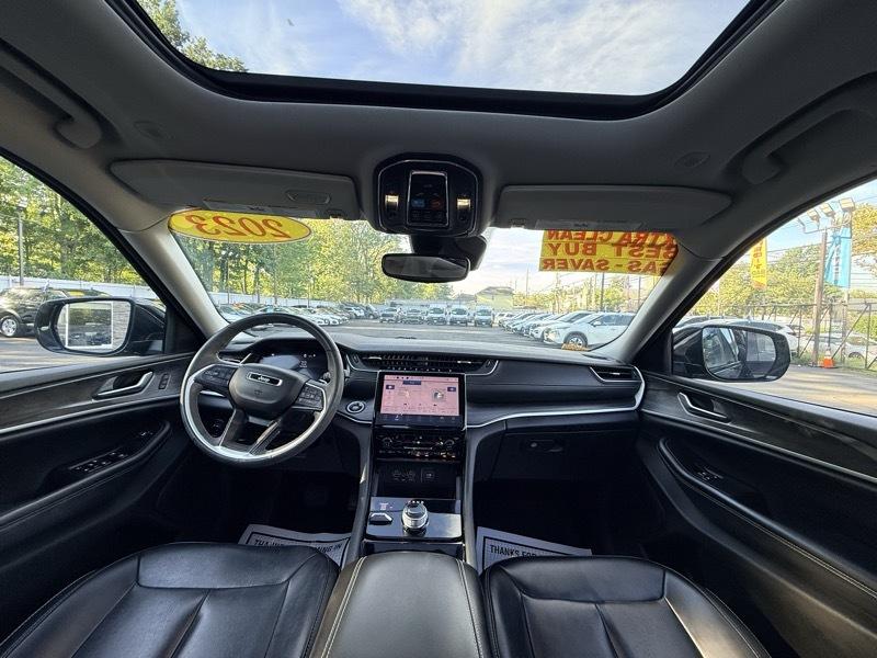 2023 Jeep Grand Cherokee L Limited 4WD - Image 20