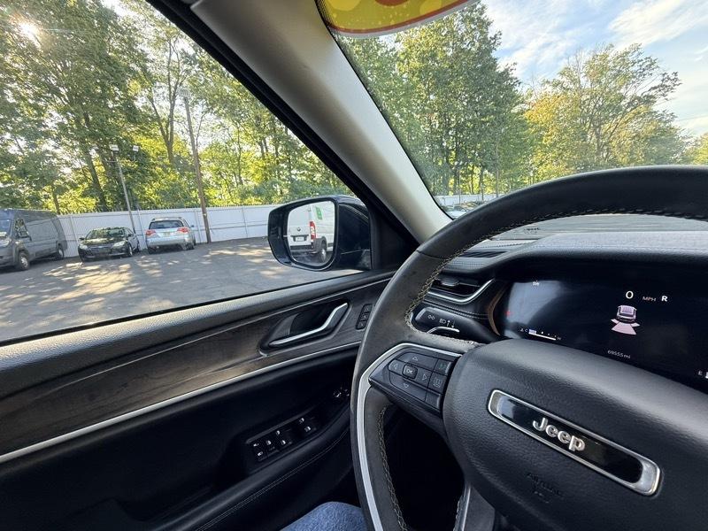 2023 Jeep Grand Cherokee L Limited 4WD - Image 29