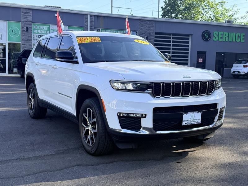 2023 Jeep Grand Cherokee L Limited 4WD - Image 3