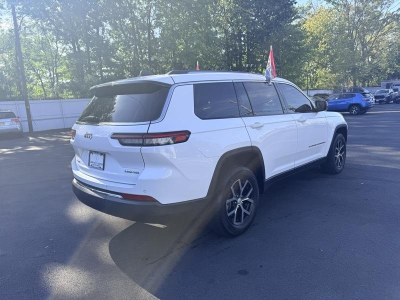 2023 Jeep Grand Cherokee L Limited 4WD - Image 6