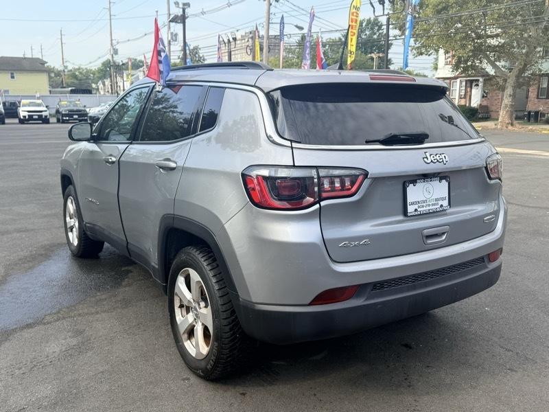 2021 Jeep Compass Latitude 4WD - Image 10