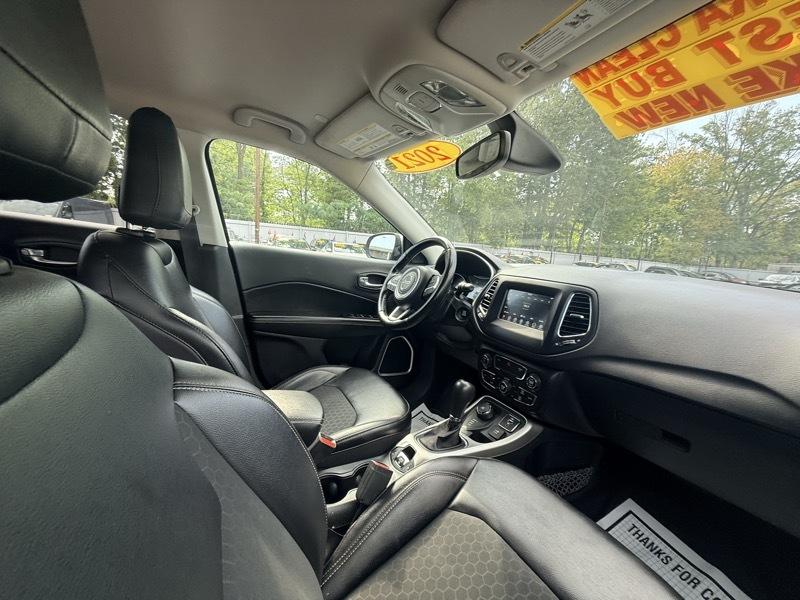 2021 Jeep Compass Latitude 4WD - Image 14