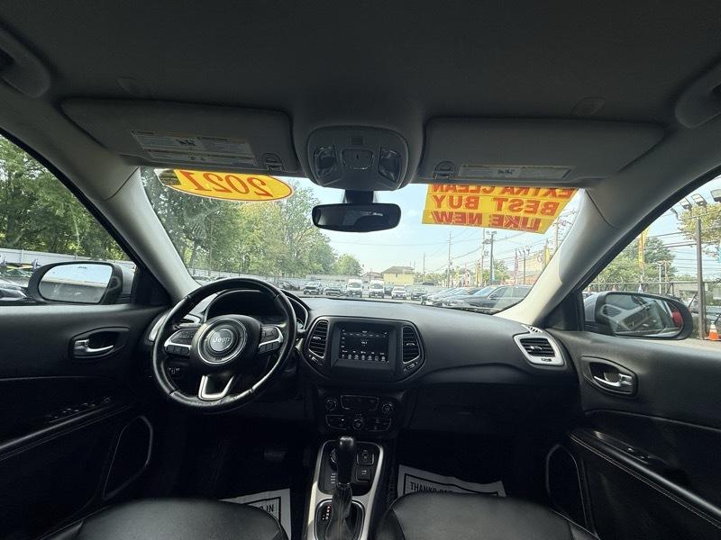 2021 Jeep Compass Latitude 4WD - Image 17