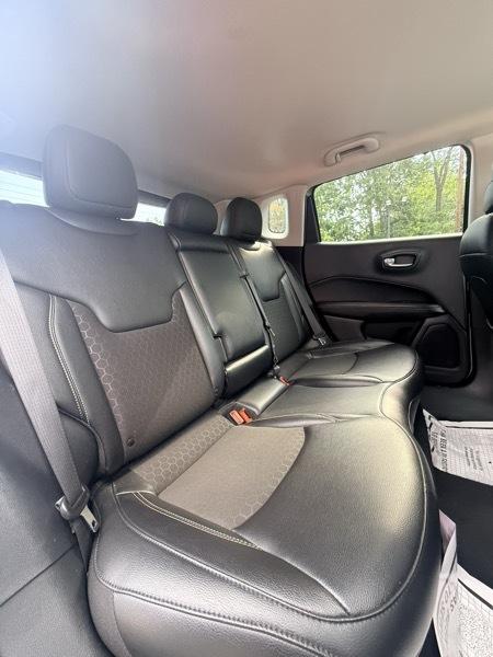 2021 Jeep Compass Latitude 4WD - Image 19