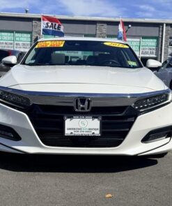 Alternative view of 2018 Honda Accord Touring CVT