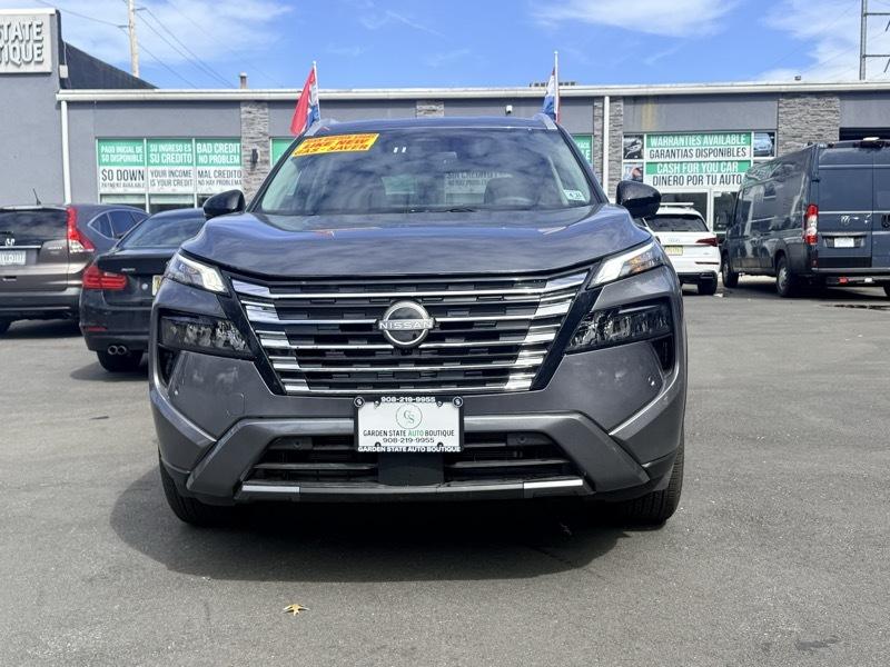 2025 Nissan Rogue SV - Image 2