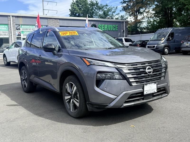 2025 Nissan Rogue SV - Image 3