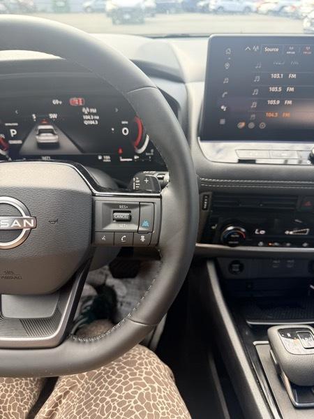 2025 Nissan Rogue SV - Image 21